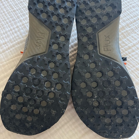 NWOT Flux Adaptive Trail Runners - Picture 4 of 5